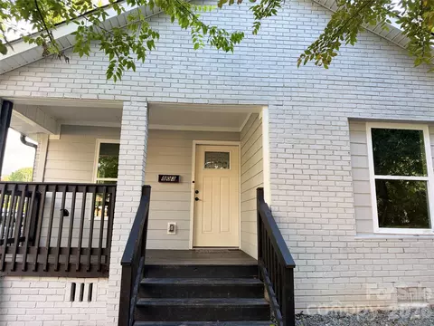Exterior - 803 Gordon St, Monroe, NC 28112 photo 3 of 9
