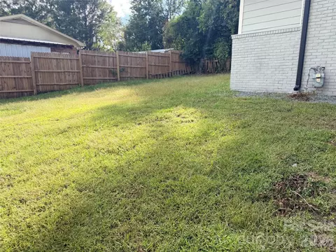 Exterior - 803 Gordon St, Monroe, NC 28112 photo 9 of 9