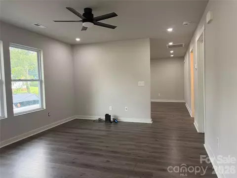 Living - 803 Gordon St, Monroe, NC 28112 photo 2 of 2