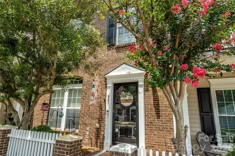 961 Coolsprings Ln, Rock Hill, SC 29730