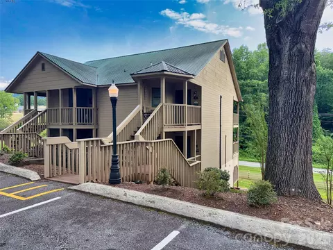 160 Whitney 3 Blvd #3, Lake Lure, NC 28746