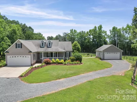 24794 Nc 2427 Hwy, Albemarle, NC 28001