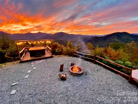 Honeysuckle Ridge, Almond, NC 28702