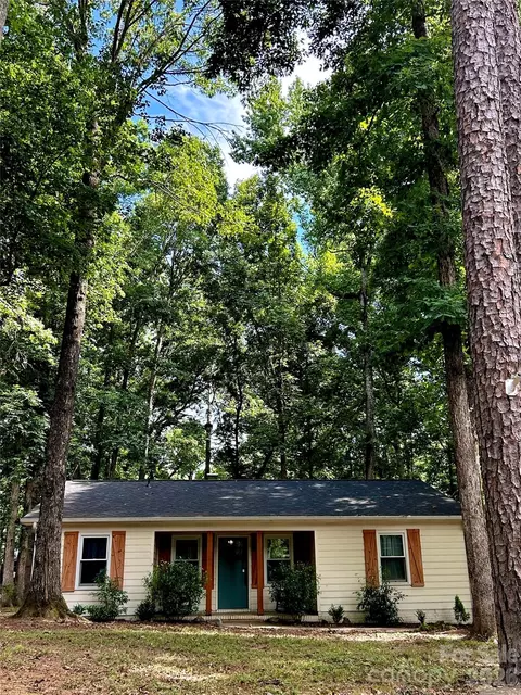 317 Jackson Pl, Matthews, NC 28104