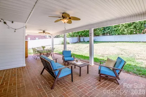 921 Argyle Ct, Statesville, NC 28677