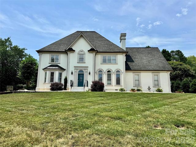 4215 3rd Nw St NW, Hickory, NC 28601
