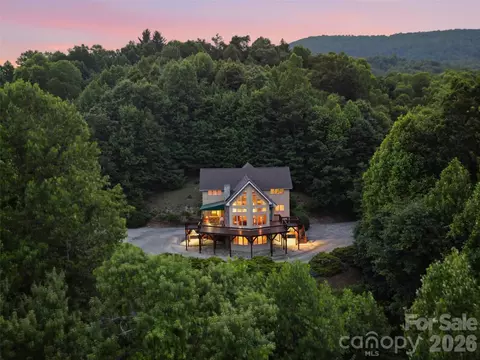 435 Allen Mountain Ln, Spruce Pine, NC 28777