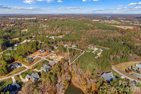 589 Sunset Pointe Dr, Salisbury, NC 28146 photo 12