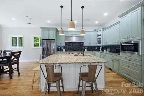Kitchen - 1500 Pine Bluff Ct, Fort Mill, SC 29708 photo 2 of 3