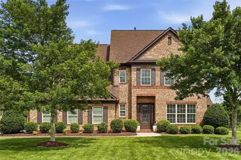1202 Oleander Ln, Waxhaw, NC 28173