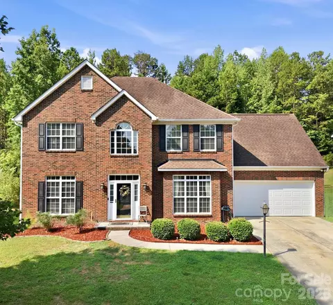 1946 Wilrose Pl, Matthews, NC 28105