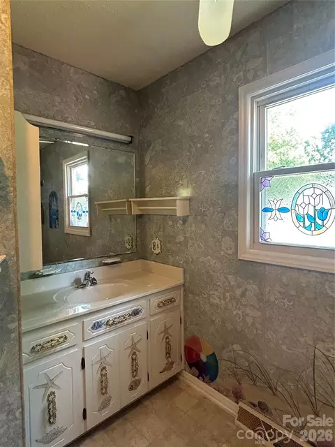 402 E 24th St, Kannapolis, NC 28083 photo 12