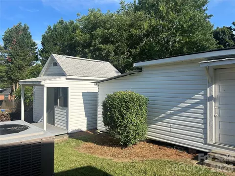 402 E 24th St, Kannapolis, NC 28083 photo 30