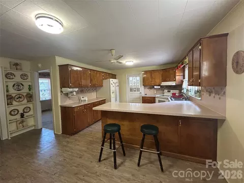 402 E 24th St, Kannapolis, NC 28083 photo 17