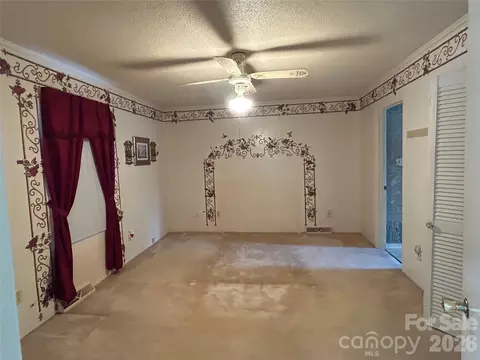 402 E 24th St, Kannapolis, NC 28083 photo 10