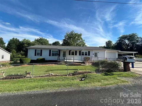 402 E 24th St, Kannapolis, NC 28083