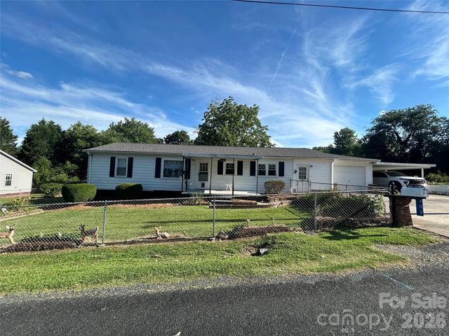402 E 24th St, Kannapolis, NC 28083