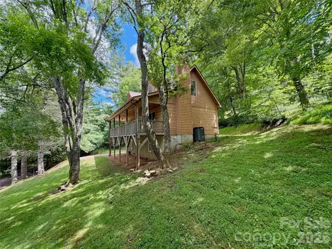 Exterior - 219 Red Maple Ln, Boone, NC 28607 photo 6 of 9