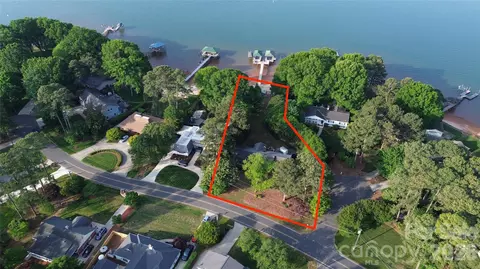 704 Isle Of Pines Rd, Mooresville, NC 28117