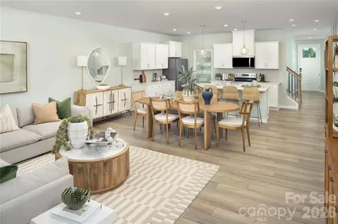 1313 Vibrant Rd, Charlotte, NC 28215