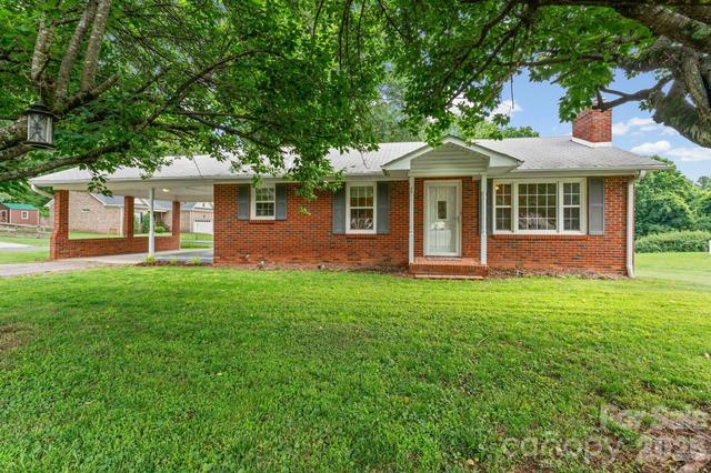 301 Milling Rd, Mocksville, NC 27028