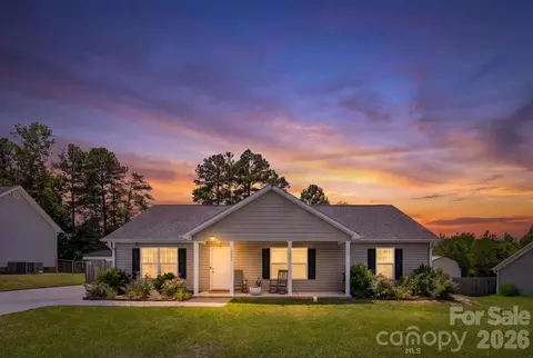 5071 Sedgefield Dr, Lancaster, SC 29720