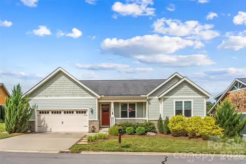 15 Craftsman View Dr, Asheville, NC 28804