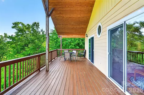 40 E Valley View Dr, Marion, NC 28752 photo 6