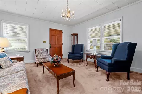 Living - 63 Lynn Ave, Cheraw, SC 29520 photo 1 of 2