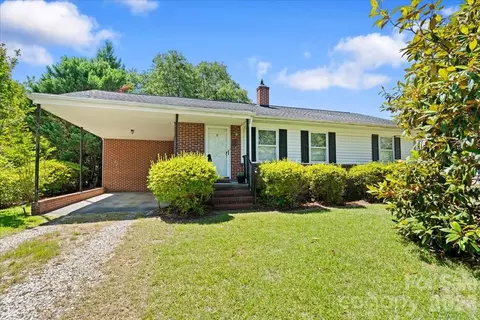 63 Lynn Ave, Cheraw, SC 29520