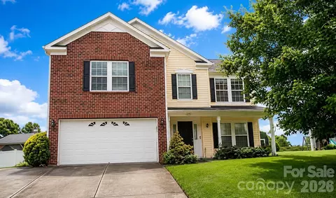 1922 Leesburg Dr, Clover, SC 29710
