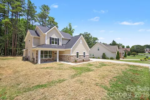 101 Delancy St, Locust, NC 28097