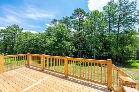 Exterior - 2047 Bailey Dr, Hickory, NC 28601 photo 3 of 5