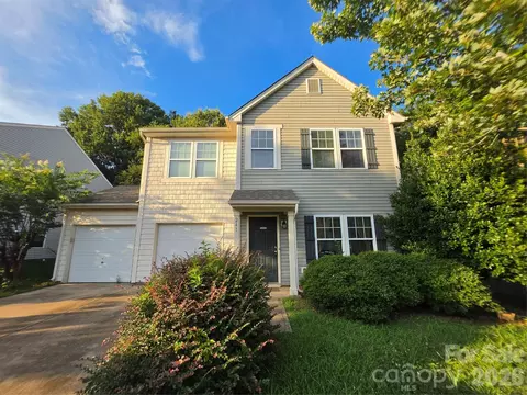 241 Ashcake Ct, York, SC 29745