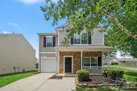 4636 Meadowfield Rd, Charlotte, NC 28215