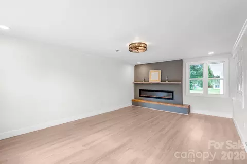 Living - 3115 Crow Rd, Monroe, NC 28112 photo 1 of 3
