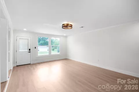 Living - 3115 Crow Rd, Monroe, NC 28112 photo 2 of 3