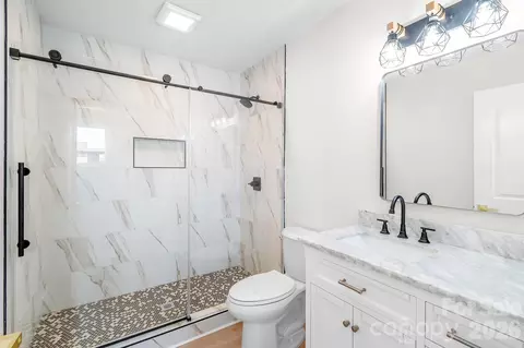 Bath - 3115 Crow Rd, Monroe, NC 28112 photo 1 of 2