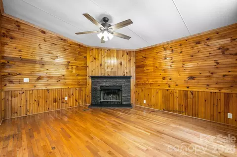 Living - 4901 Uncle Freds Pl, Morganton, NC 28655 photo 5 of 7