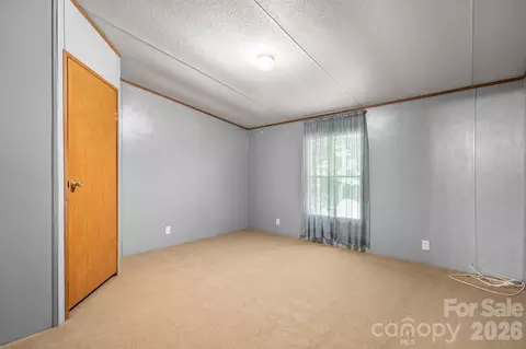 Bedroom - 4901 Uncle Freds Pl, Morganton, NC 28655 photo 2 of 3
