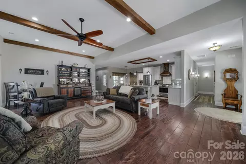 Entry Way - 880 Shiloh Unity Rd, Lancaster, SC 29720 photo 1 of 2