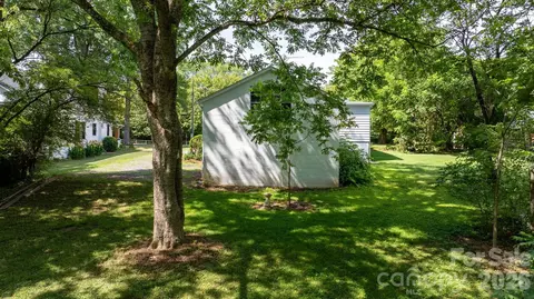 Exterior - 608 1st W St W, Conover, NC 28613 photo 4 of 6