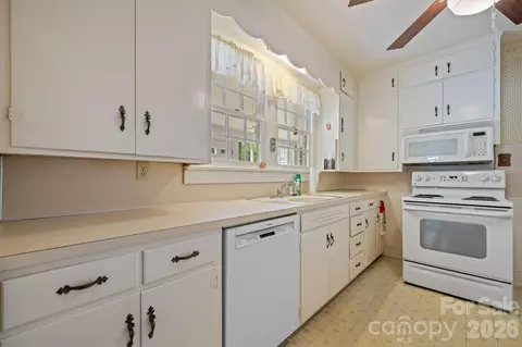 Kitchen - 608 1st W St W, Conover, NC 28613 photo 1 of 1