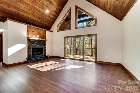 397 Kennel Loop, Murphy, NC 28906 photo 2