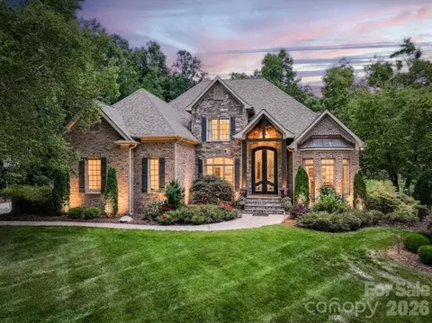 3582 Farmstone Ct, Kannapolis, NC 28081