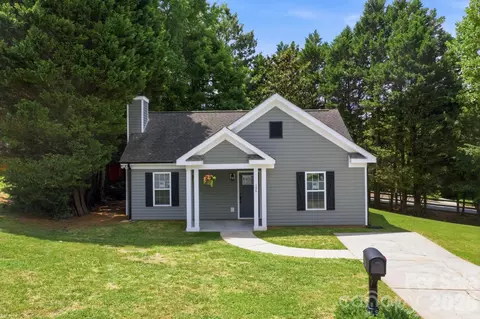 106 Moonflower Ct, Mooresville, NC 28115