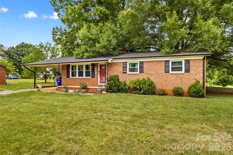 473 Nixon Rd, Statesville, NC 28625
