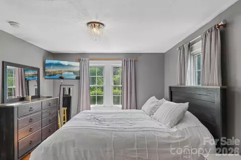Bedroom - 120 Caring Place Loop, Clyde, NC 28721 photo 3 of 5