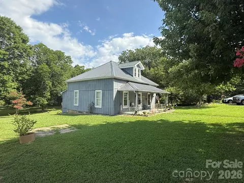 304 Main W Ave W, Hildebran, NC 28637