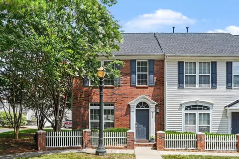 929 Coolsprings Ln, Rock Hill, SC 29730